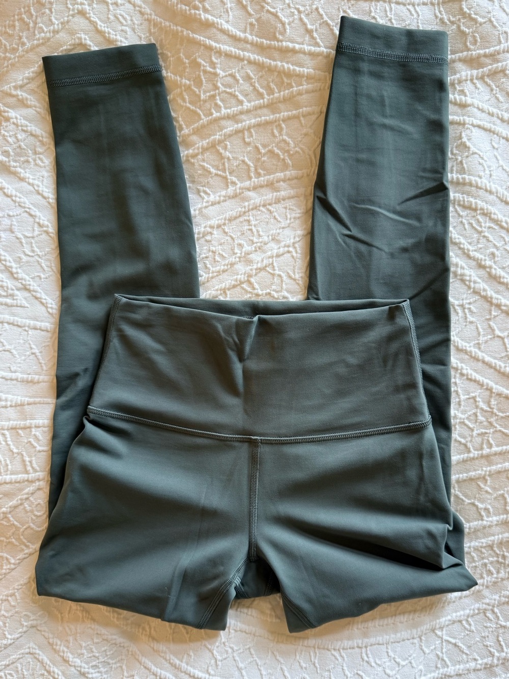 Lululemon Wunder Train 25” Smoked Spruce Size 4
